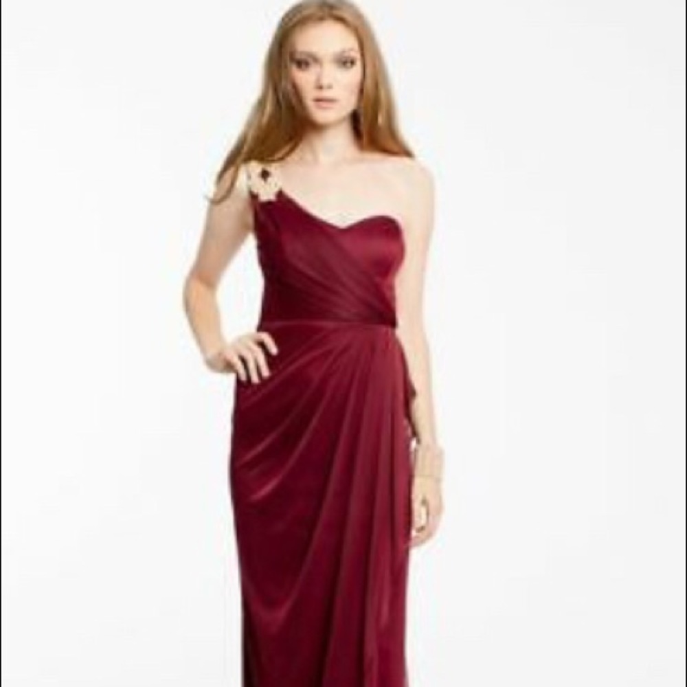 One shoulder long burgundy dress